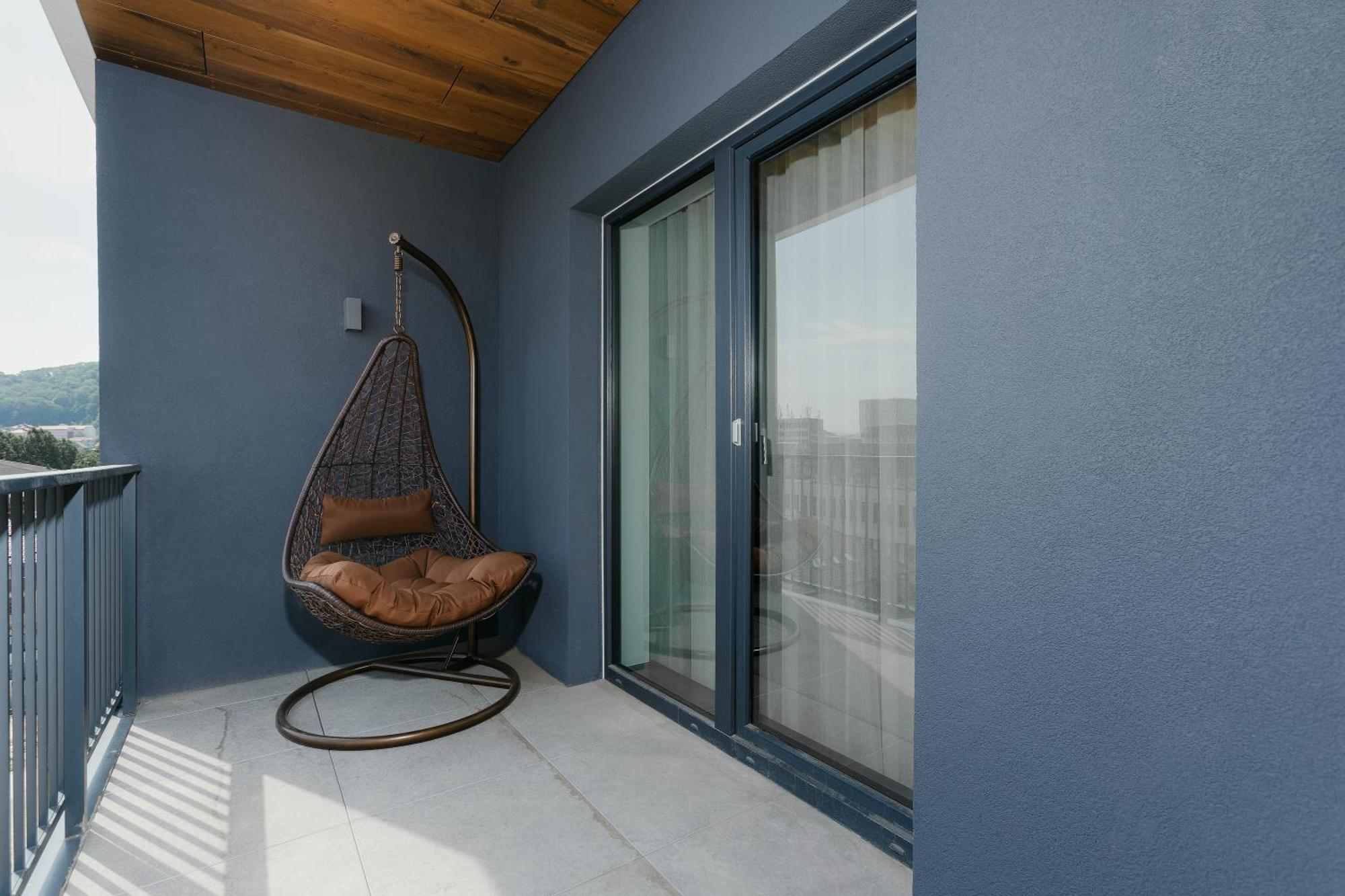 The Forest - Luxe Central Apt With Free Secured Parking Brasov Exterior photo
